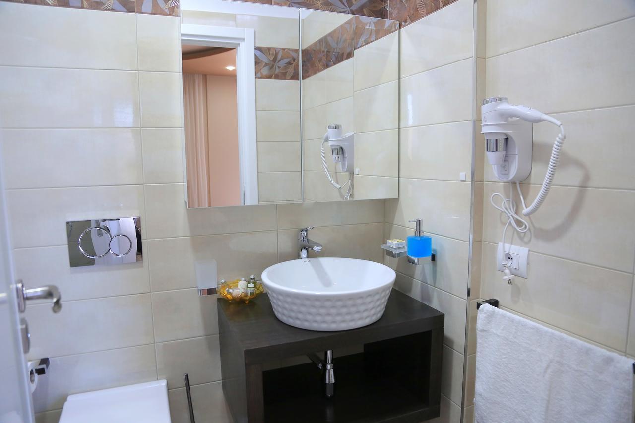 Nomelia Residence B&B Vlorë Exterior foto